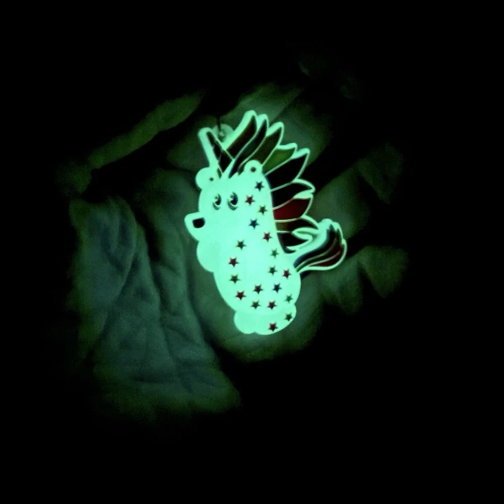 Glow in the Dark Rainbow Unicorn PVC Rubber Keychain Clip Zipper Pull And Potter